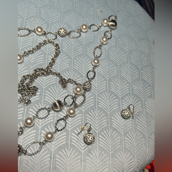 Long silver disco ball necklace and matching earrings - Picture 10 of 10